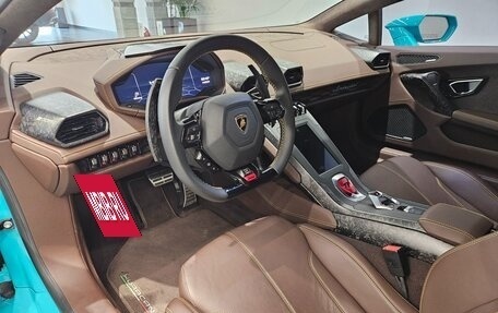 Lamborghini Huracán, 2021 год, 25 317 000 рублей, 7 фотография