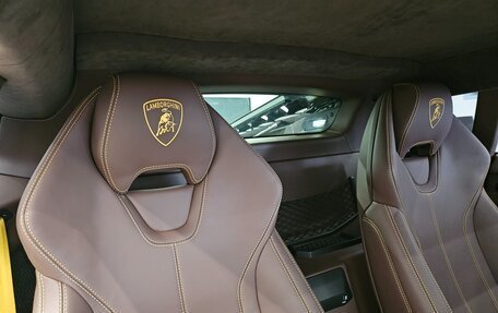 Lamborghini Huracán, 2021 год, 25 317 000 рублей, 11 фотография