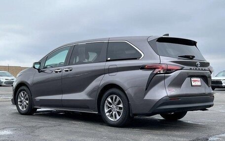 Toyota Sienna, 2021 год, 4 837 000 рублей, 7 фотография