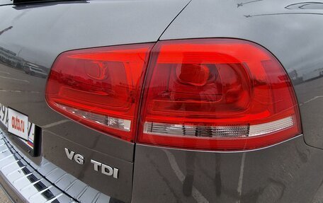 Volkswagen Touareg III, 2011 год, 2 050 000 рублей, 18 фотография