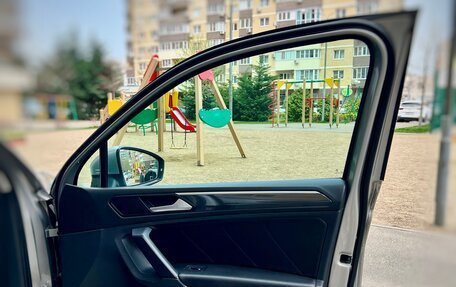 Volkswagen Tiguan II, 2019 год, 3 850 000 рублей, 22 фотография