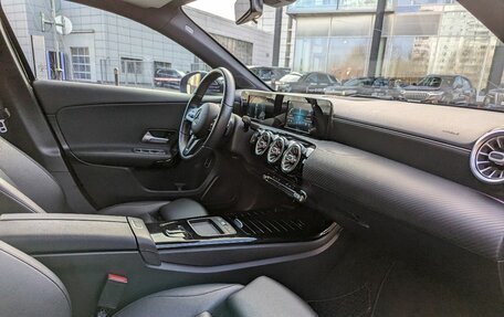 Mercedes-Benz A-Класс, 2020 год, 3 350 000 рублей, 16 фотография