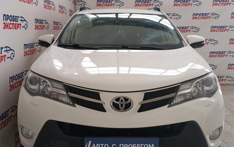 Toyota RAV4, 2013 год, 2 310 000 рублей, 2 фотография