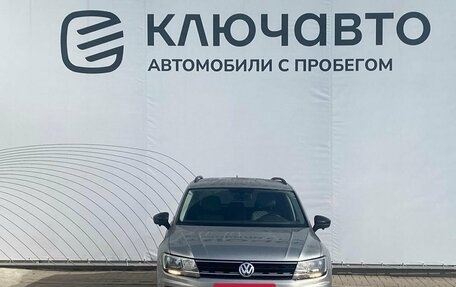 Volkswagen Tiguan II, 2018 год, 2 150 000 рублей, 2 фотография