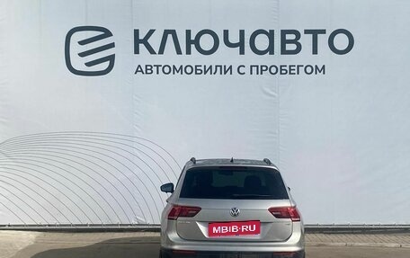 Volkswagen Tiguan II, 2018 год, 2 150 000 рублей, 4 фотография