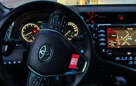 Toyota Camry, 2018 год, 3 300 000 рублей, 9 фотография