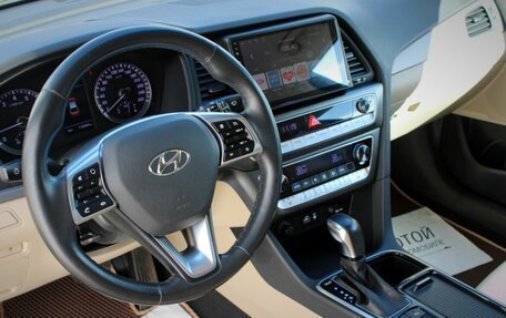 Hyundai Sonata VII, 2017 год, 1 890 000 рублей, 14 фотография