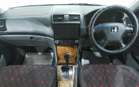 Honda Accord VII рестайлинг, 2003 год, 849 000 рублей, 12 фотография