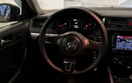 Volkswagen Jetta VI, 2011 год, 870 000 рублей, 10 фотография