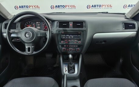 Volkswagen Jetta VI, 2012 год, 999 000 рублей, 6 фотография