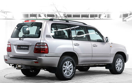 Toyota Land Cruiser 100 рестайлинг 2, 2004 год, 2 268 000 рублей, 5 фотография