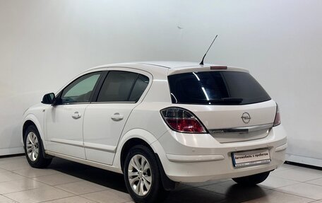 Opel Astra J, 2011 год, 628 000 рублей, 2 фотография