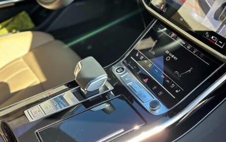 Audi A8, 2021 год, 8 300 000 рублей, 11 фотография