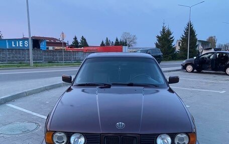 BMW 5 серия, 1994 год, 330 000 рублей, 4 фотография
