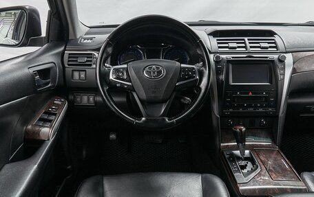 Toyota Camry, 2015 год, 2 399 000 рублей, 18 фотография