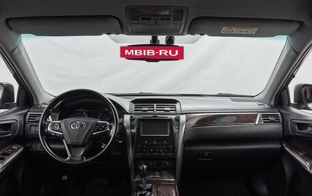 Toyota Camry, 2015 год, 2 399 000 рублей, 10 фотография