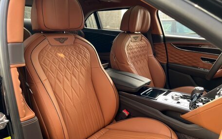 Bentley Flying Spur II, 2021 год, 36 500 000 рублей, 31 фотография