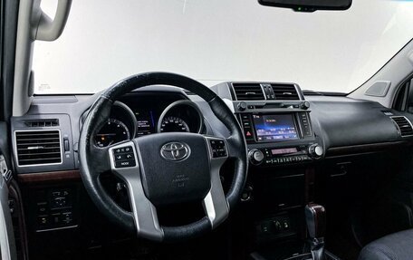Toyota Land Cruiser Prado 150 рестайлинг 2, 2016 год, 4 999 000 рублей, 20 фотография