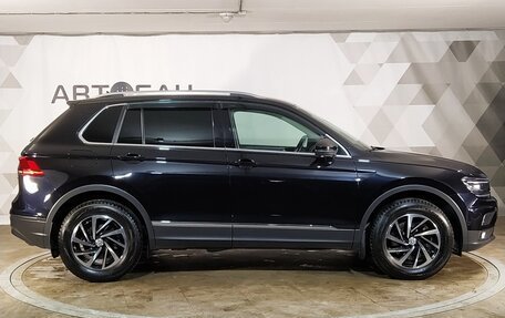 Volkswagen Tiguan II, 2018 год, 3 190 000 рублей, 6 фотография