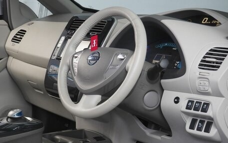 Nissan Leaf I, 2012 год, 700 000 рублей, 11 фотография