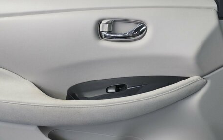Nissan Leaf I, 2012 год, 700 000 рублей, 23 фотография