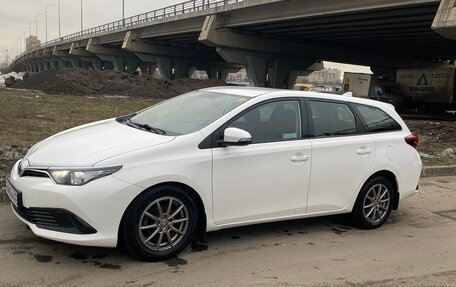Toyota Auris II, 2018 год, 1 590 000 рублей, 2 фотография