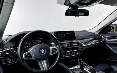 BMW 5 серия, 2020 год, 4 450 000 рублей, 13 фотография