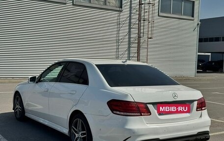 Mercedes-Benz E-Класс, 2015 год, 2 550 000 рублей, 3 фотография