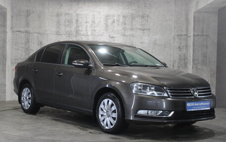 Volkswagen Passat B7, 2012 год, 1 049 000 рублей, 3 фотография