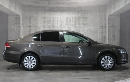 Volkswagen Passat B7, 2012 год, 1 049 000 рублей, 5 фотография
