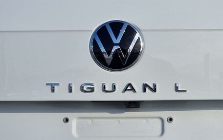 Volkswagen Tiguan II, 2023 год, 5 450 000 рублей, 12 фотография