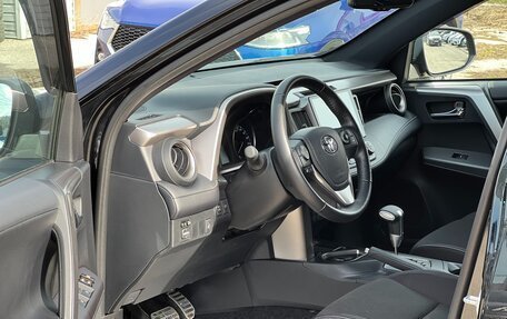 Toyota RAV4, 2019 год, 3 480 000 рублей, 9 фотография