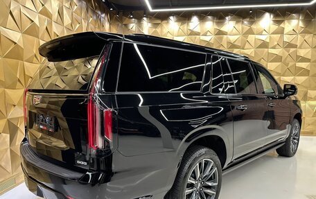 Cadillac Escalade V, 2023 год, 20 700 000 рублей, 6 фотография