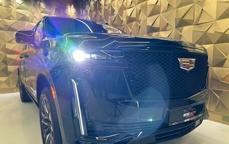 Cadillac Escalade V, 2023 год, 20 700 000 рублей, 7 фотография