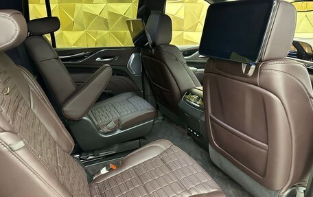 Cadillac Escalade V, 2023 год, 20 700 000 рублей, 11 фотография