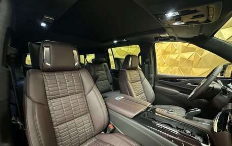 Cadillac Escalade V, 2023 год, 20 700 000 рублей, 12 фотография