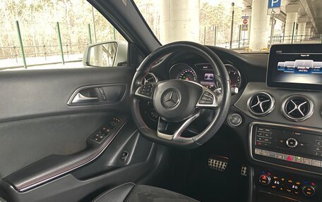 Mercedes-Benz GLA, 2019 год, 2 750 000 рублей, 17 фотография