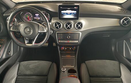 Mercedes-Benz GLA, 2019 год, 2 750 000 рублей, 19 фотография