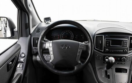 Hyundai H-1 II рестайлинг, 2018 год, 3 017 070 рублей, 19 фотография