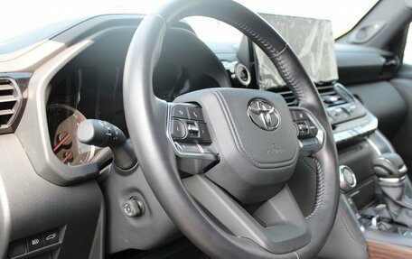 Toyota Land Cruiser, 2023 год, 15 900 000 рублей, 13 фотография