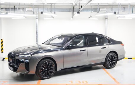 BMW 7 серия, 2023 год, 26 099 000 рублей, 2 фотография
