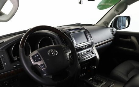Toyota Land Cruiser 200, 2010 год, 2 899 000 рублей, 11 фотография