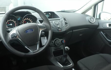Ford Fiesta, 2015 год, 978 000 рублей, 6 фотография