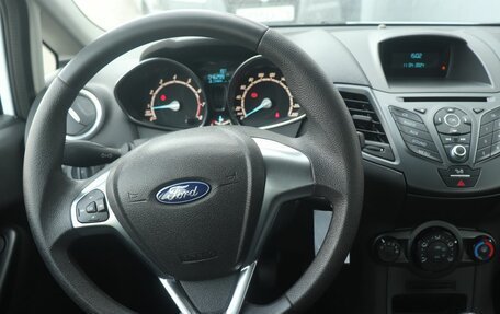 Ford Fiesta, 2015 год, 978 000 рублей, 9 фотография