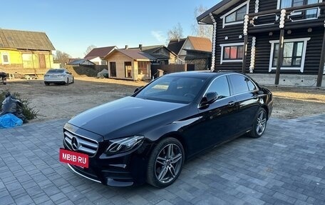 Mercedes-Benz E-Класс, 2019 год, 5 950 000 рублей, 2 фотография