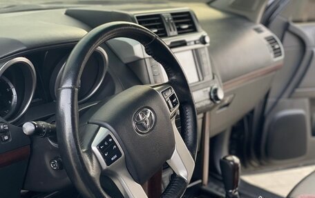 Toyota Land Cruiser Prado 150 рестайлинг 2, 2017 год, 3 550 000 рублей, 17 фотография