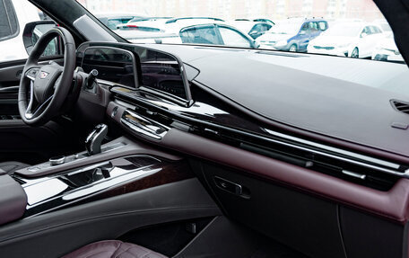 Cadillac Escalade V, 2023 год, 22 990 000 рублей, 26 фотография