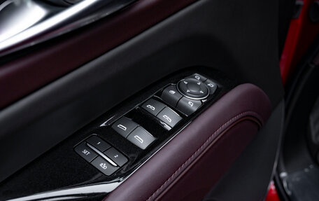 Cadillac Escalade V, 2023 год, 22 990 000 рублей, 19 фотография
