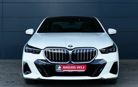 BMW 5 серия, 2023 год, 10 199 000 рублей, 2 фотография