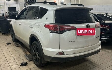 Toyota RAV4, 2019 год, 3 329 854 рублей, 4 фотография